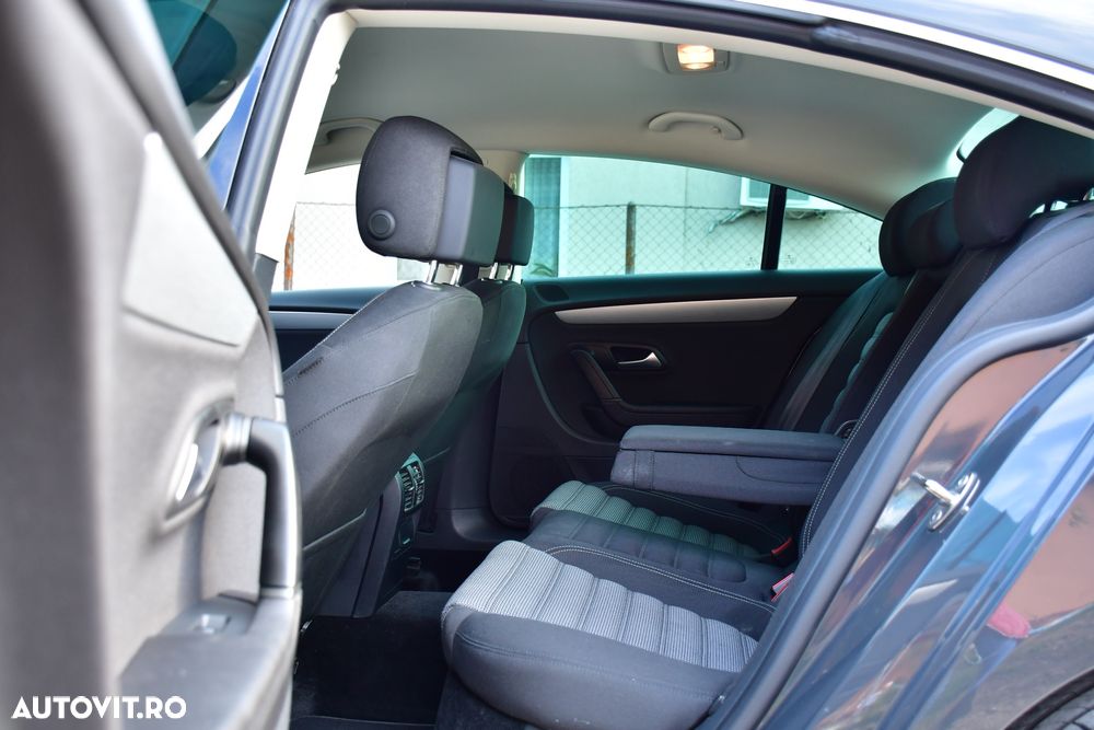Volkswagen Passat CC - 8