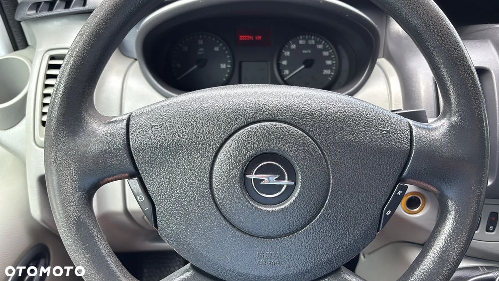 Opel Vivaro - 13
