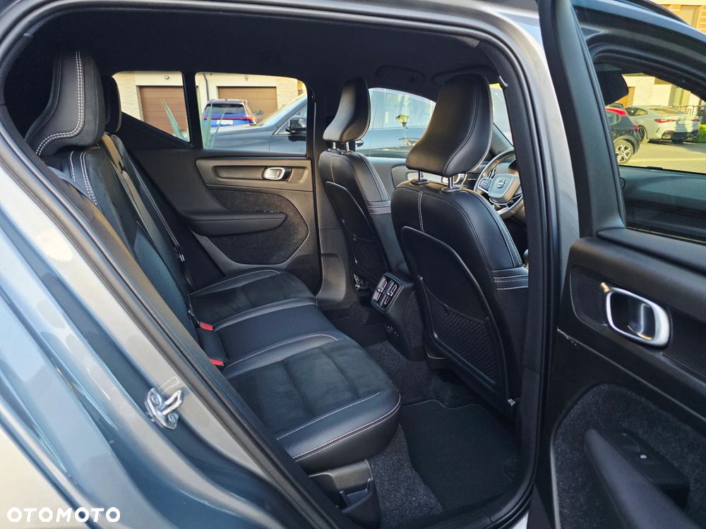 Volvo XC 40 D3 SCR R-Design - 37