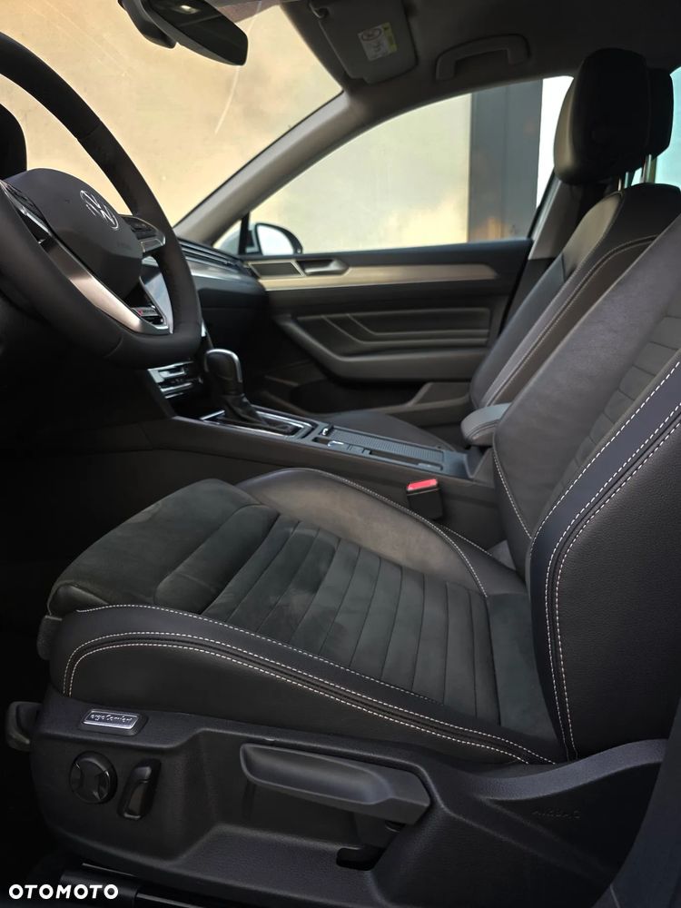 Volkswagen Passat 2.0 TDI 4Mot Elegance DSG - 26