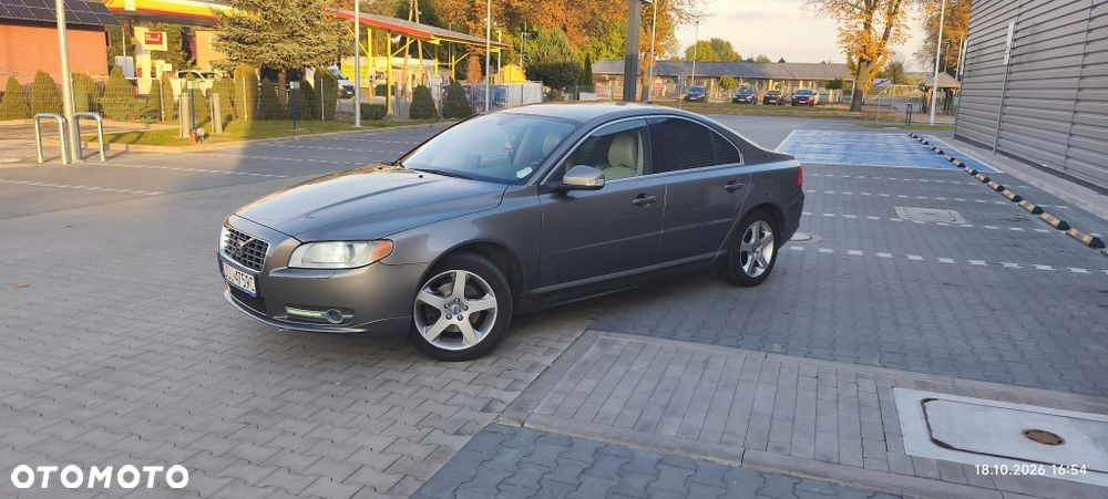 Volvo S80