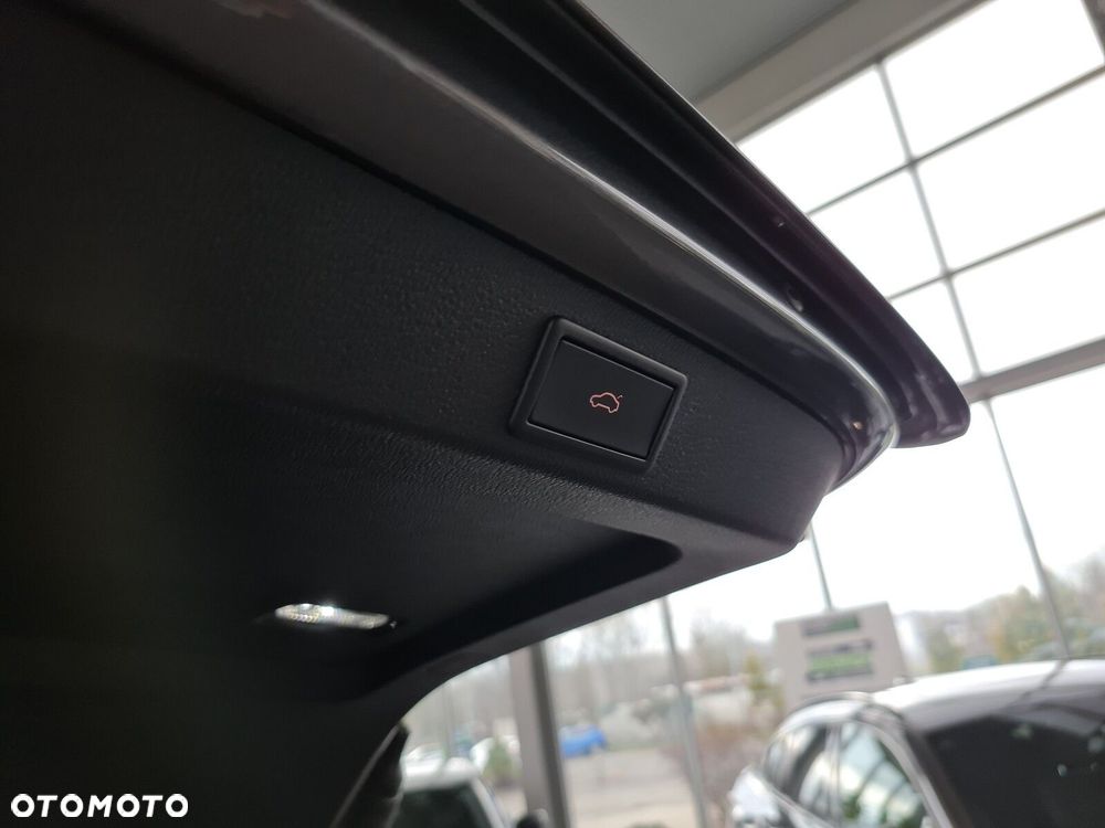 Skoda Superb 2.0 TDI SCR Ambition DSG - 17