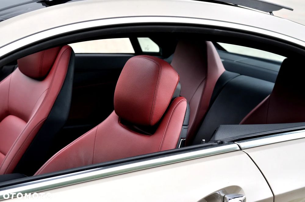 Mercedes-Benz Klasa E 350 CGI BlueEFFICIENCY 7G-TRONIC Avantgarde - 22