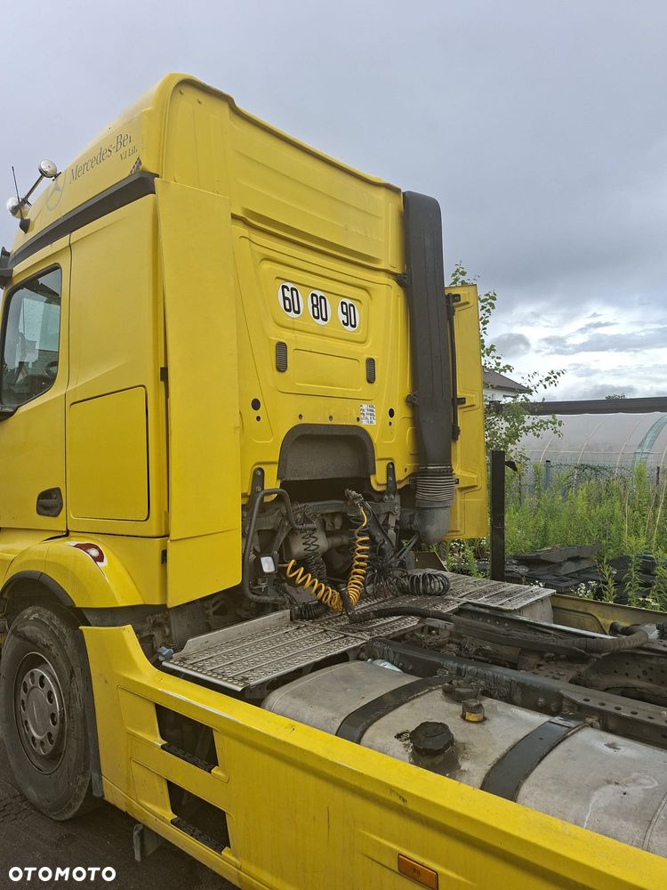 Mercedes-Benz ACTROS - 6