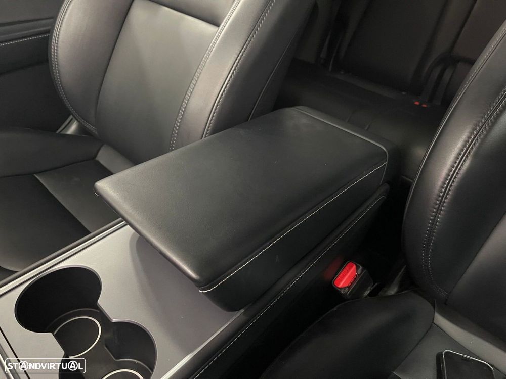 Tesla Model Y Standard - 45
