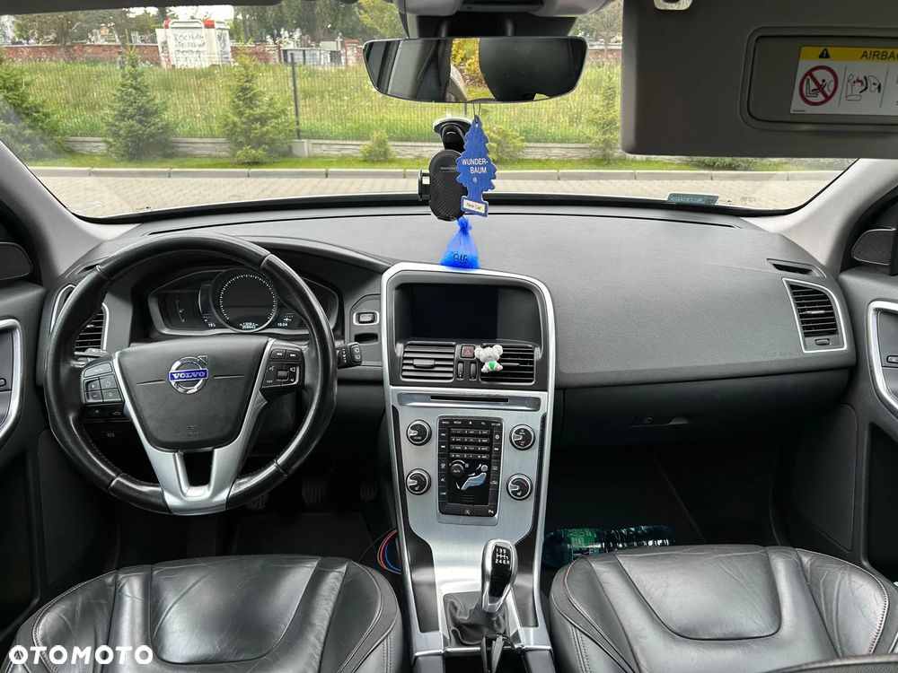 Volvo XC 60 D3 Drive-E Ocean Race - 2