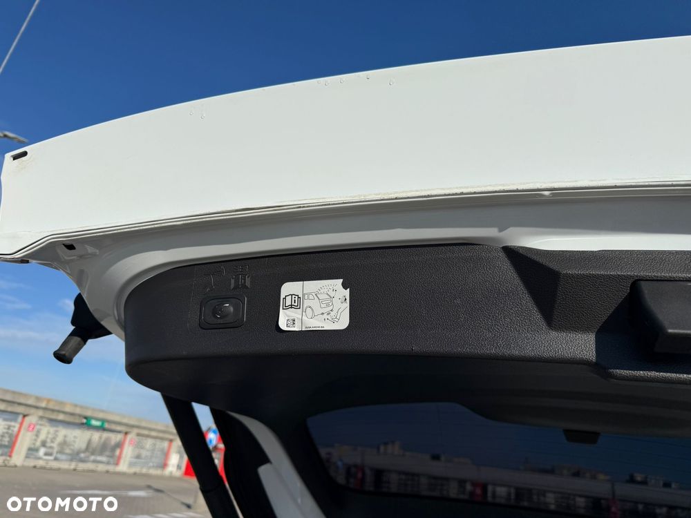 Ford Kuga 2.0 TDCi 4x4 ST-Line - 11