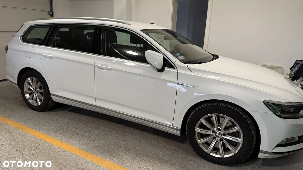 Volkswagen Passat - 2