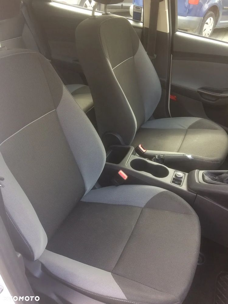 Ford Focus 1.6 TDCi Ambiente Start - 12