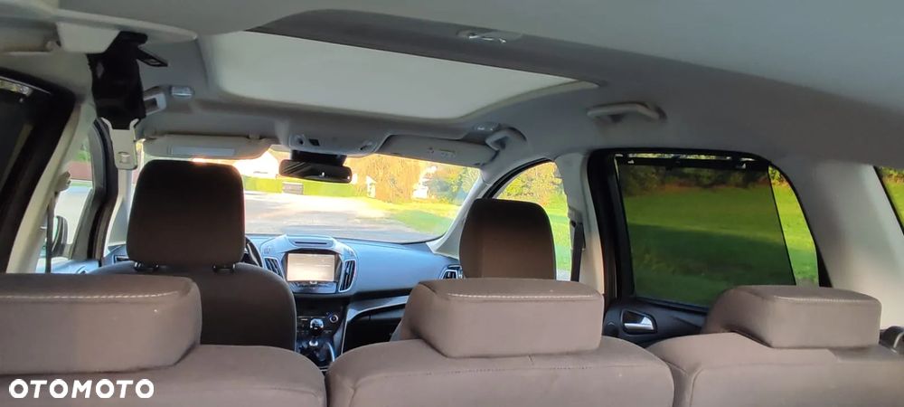 Ford C-MAX 2.0 TDCi Start-Stop-System Titanium - 24