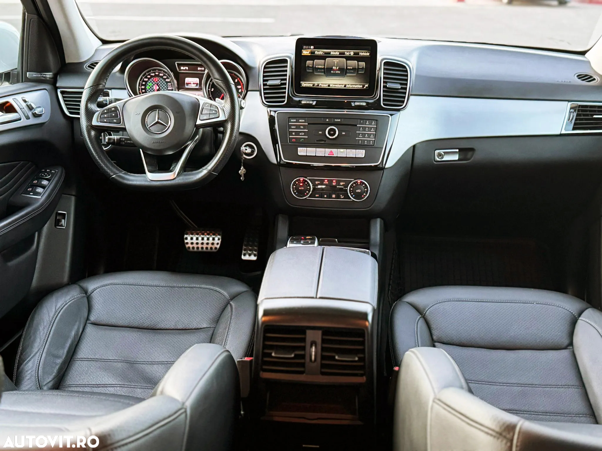 Mercedes-Benz GLE 350 d 4Matic 9G-TRONIC AMG Line - 6