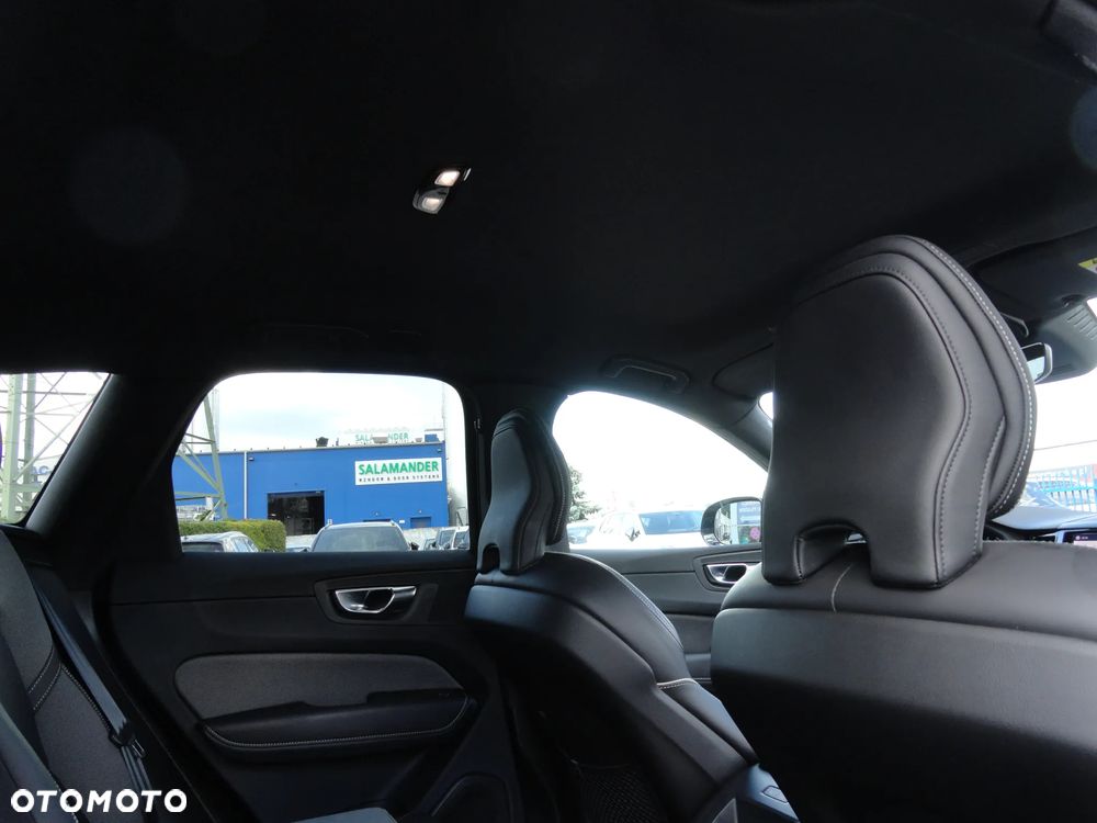 Volvo XC 60 B4 D Geartronic RDesign - 12