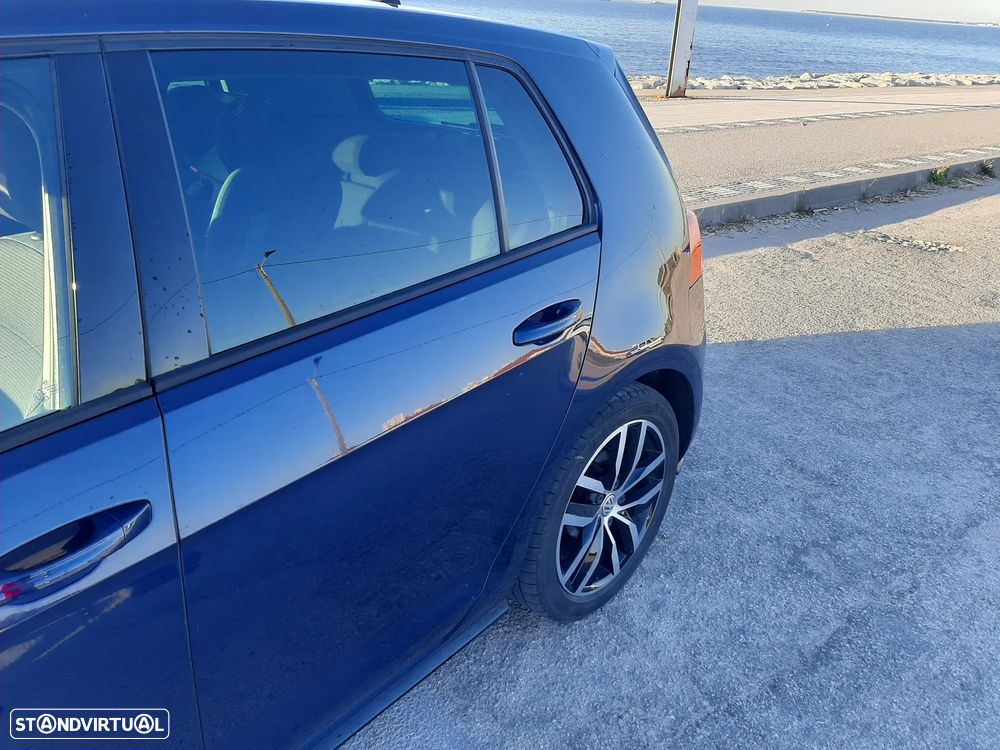 VW Golf 1.6 TDI R-Line - 5