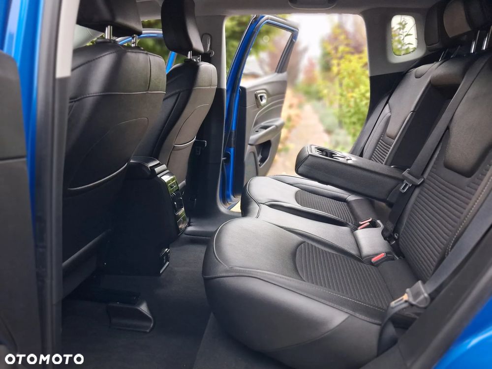 Jeep Compass 1.3 T4 4xe PLUG-IN HYBRID Automatik Limited - 9