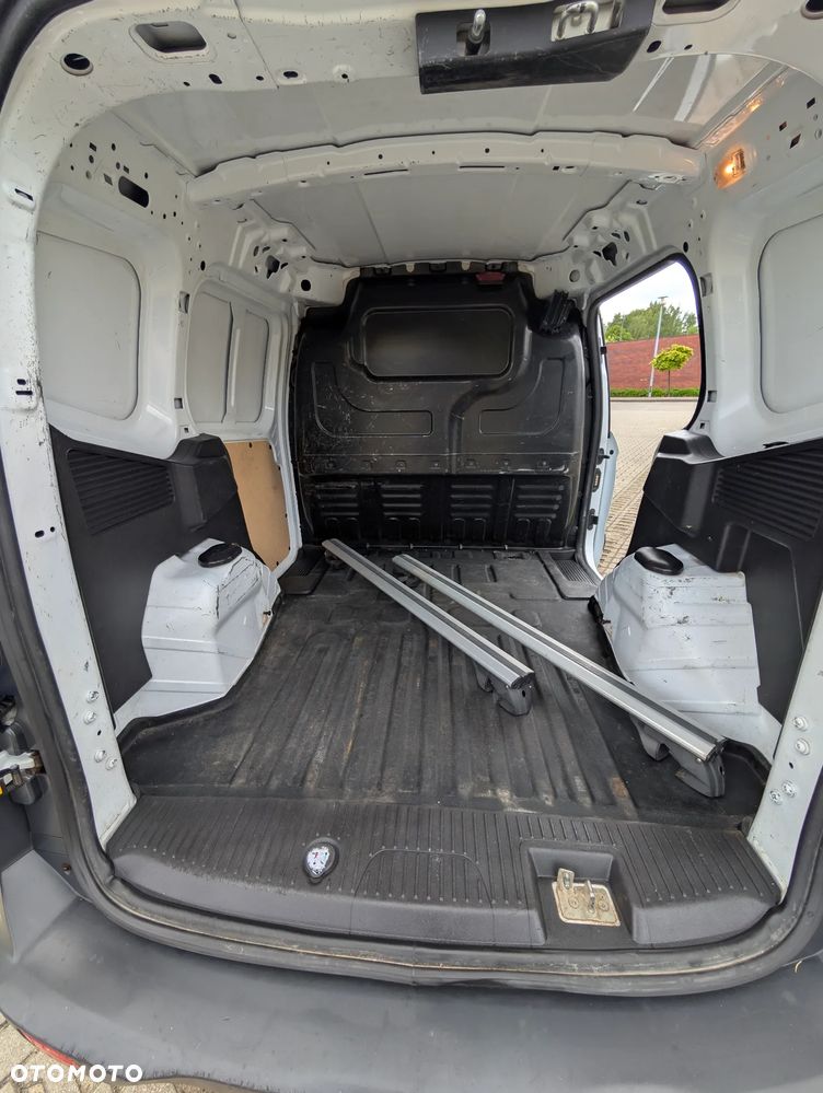 Ford TRANSIT COURIER - 27