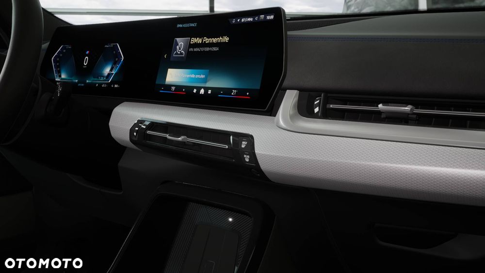 BMW iX2 eDrive20 66.5kWh M Sport - 6