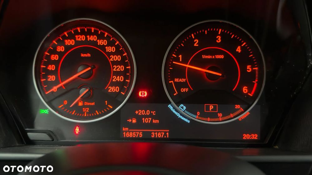 BMW Seria 2 220d M Sport - 12