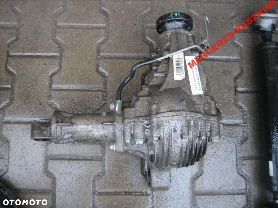 MOST MERCEDES ML 164 R 251 GL V6 CDI TYL - 1