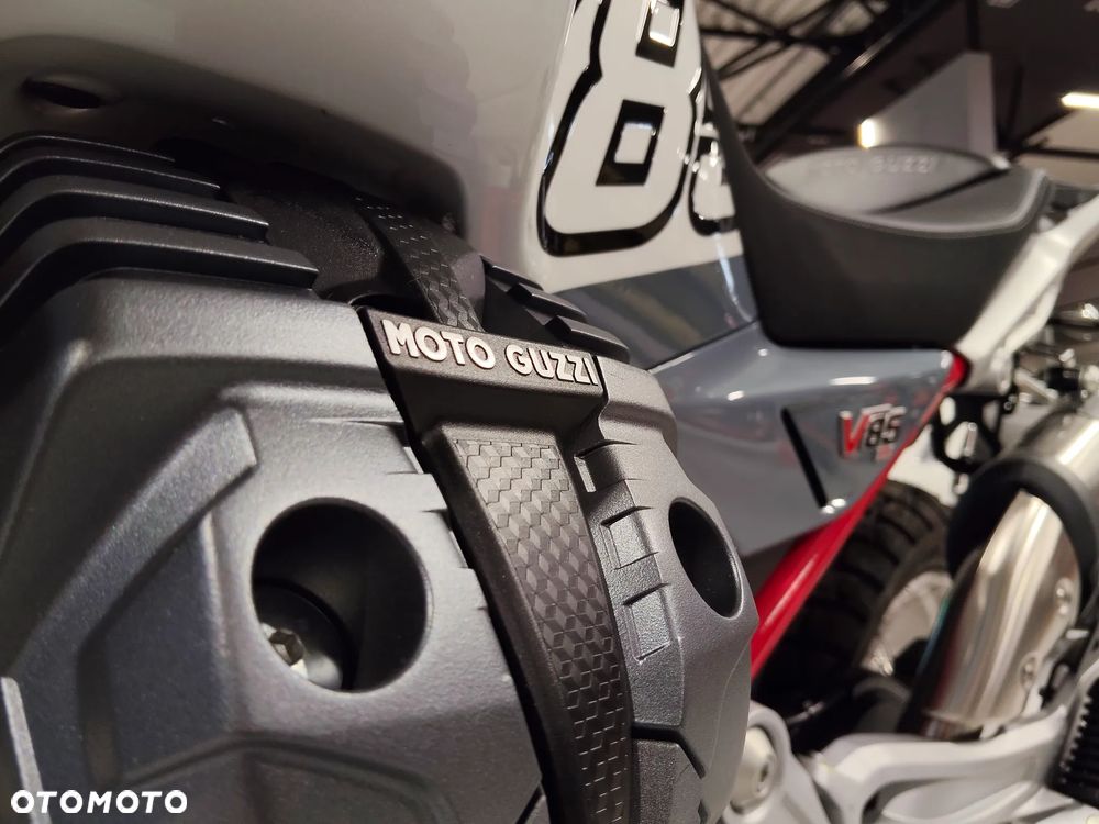 Moto Guzzi V85 - 10