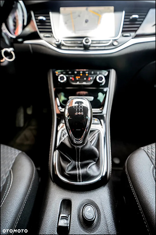 Opel Astra - 24