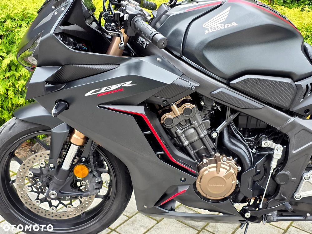 Honda CBR - 27