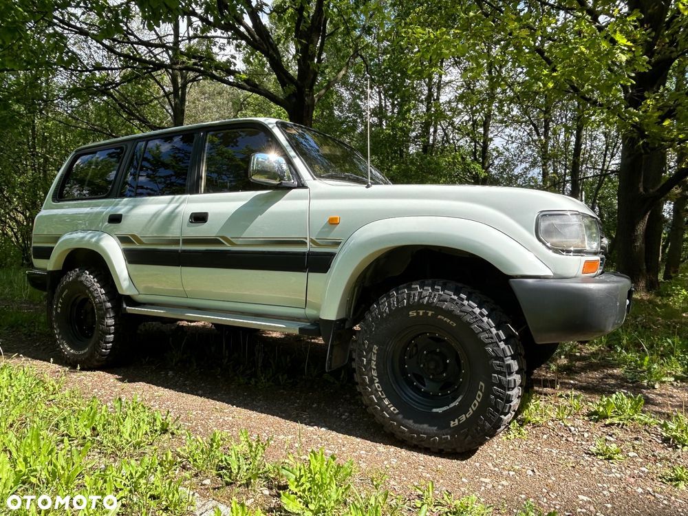 Toyota Land Cruiser FZJ80 - 6