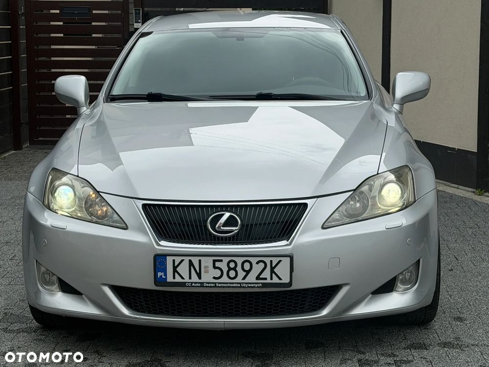 Lexus IS 250 Prestige - 9