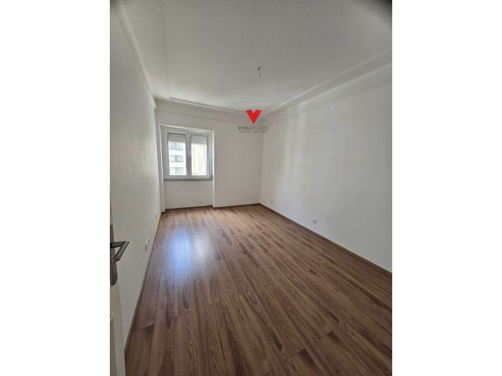 Apartamento T4 na Av Roma - Alvalade - Grande imagem: 4/18