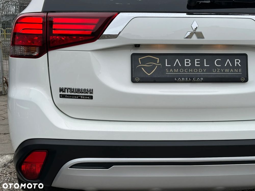 Mitsubishi Outlander 2.0 2WD CVT Diamant Edition+ - 31