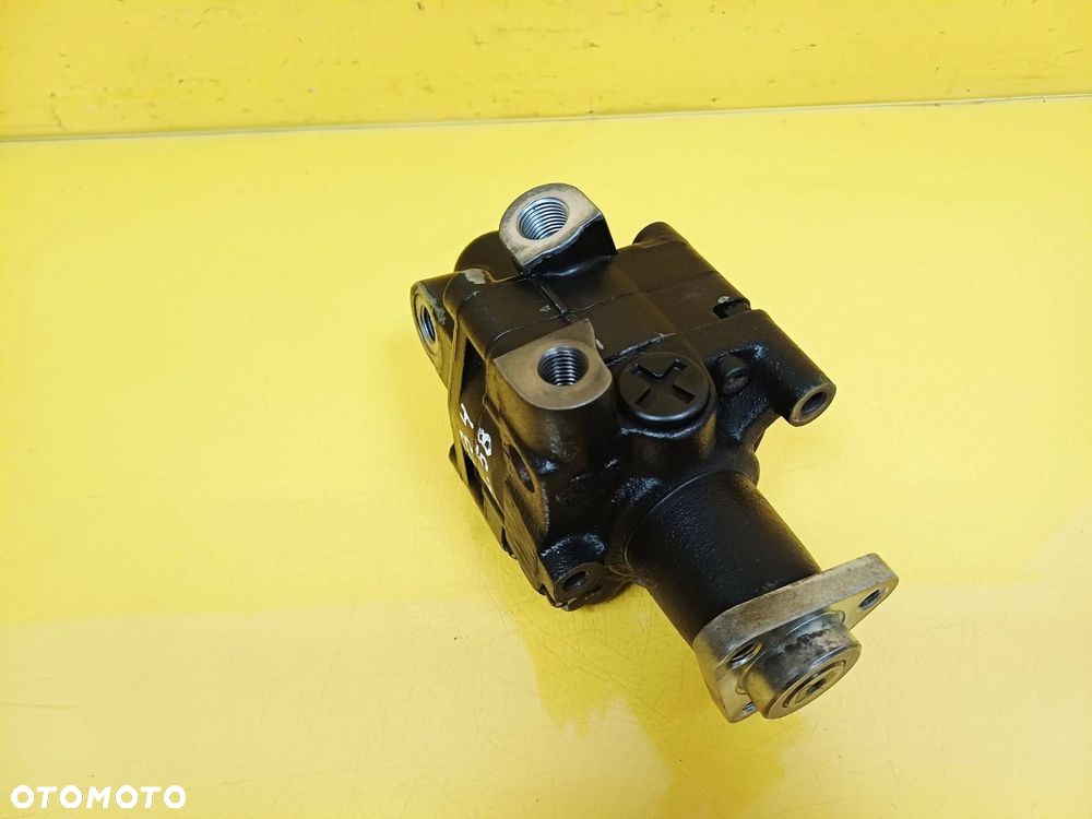 POMPA WSPOMAGANIA BMW E34 2.5 BENZYNA ZF 8691955154 NR146 - 1