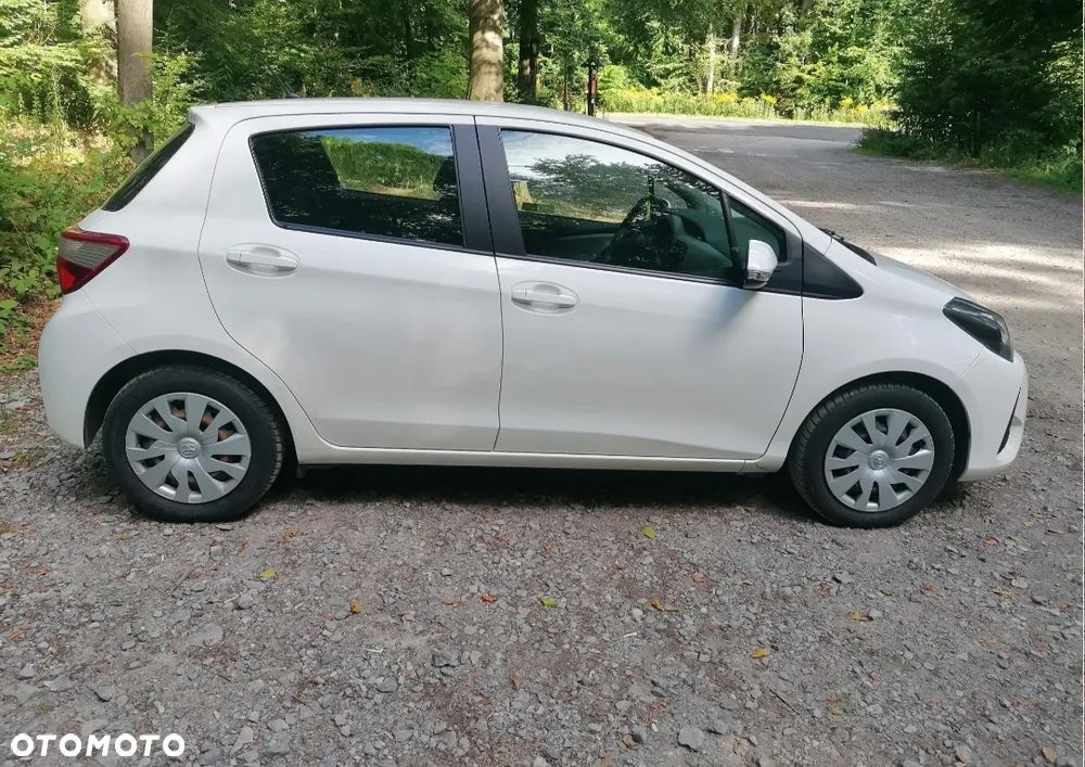 Toyota Yaris 1.0 Premium EU6 - 6