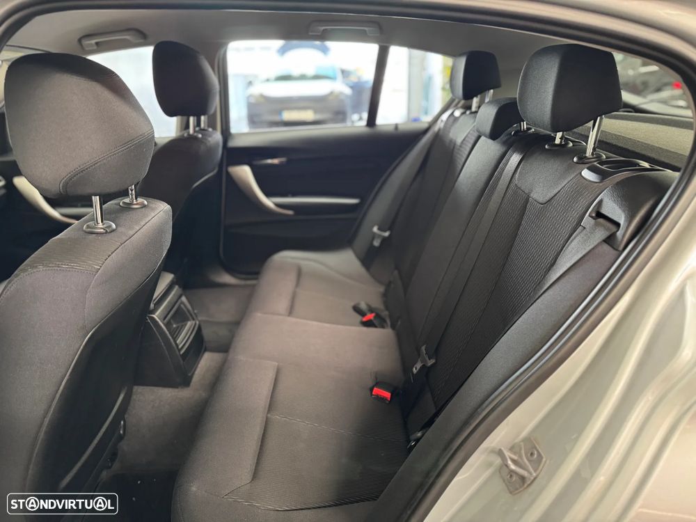 BMW 116 d EfficientDynamics Edition Urban Line - 23