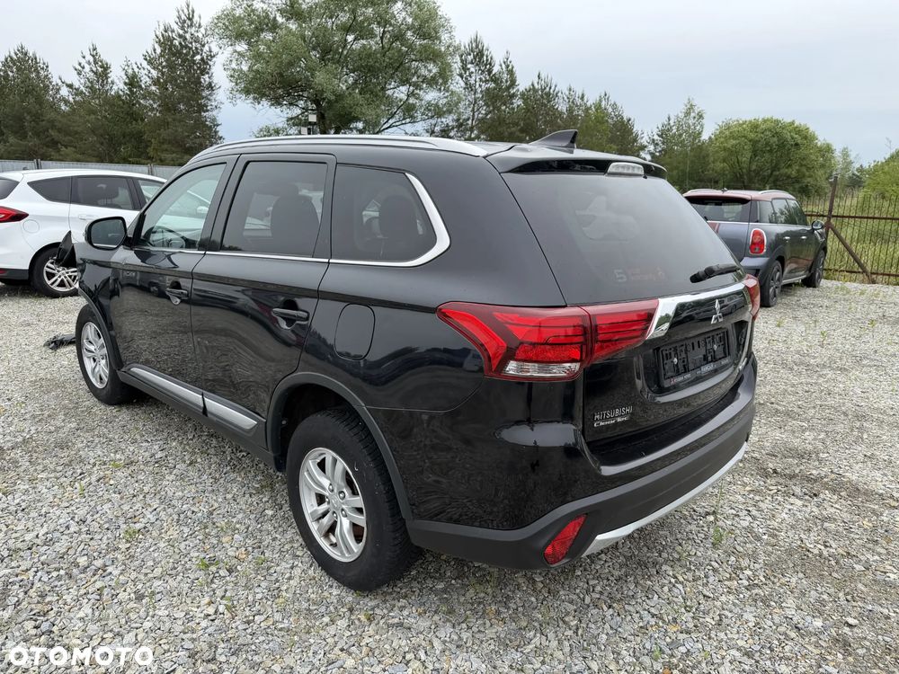 Mitsubishi Outlander 2.0 4WD CVT Diamant Edition+ - 24