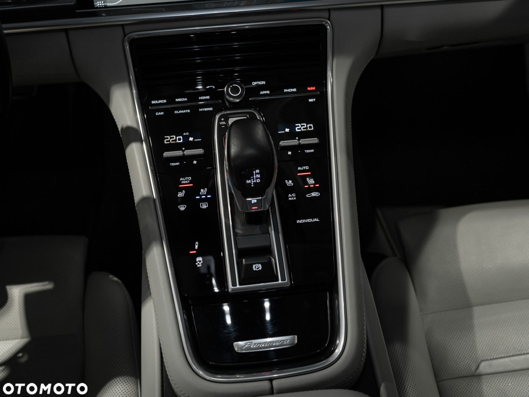 Porsche Panamera - 31