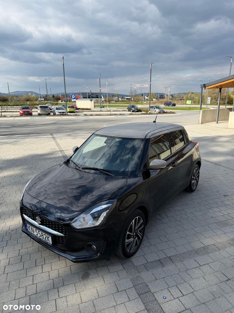Suzuki Swift 1.2 Dualjet SHVS Premium Plus CVT - 2