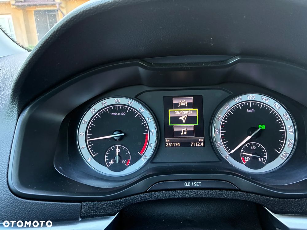 Skoda Karoq 2.0 TDI SCR 4x4 Style DSG - 23