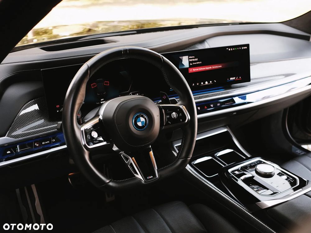 BMW Seria 7 - 31