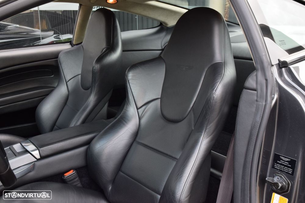 Aston Martin Vanquish - 39