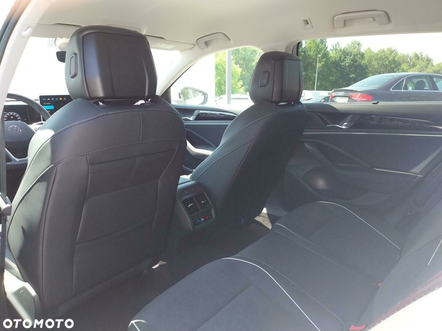 Volkswagen Passat - 17