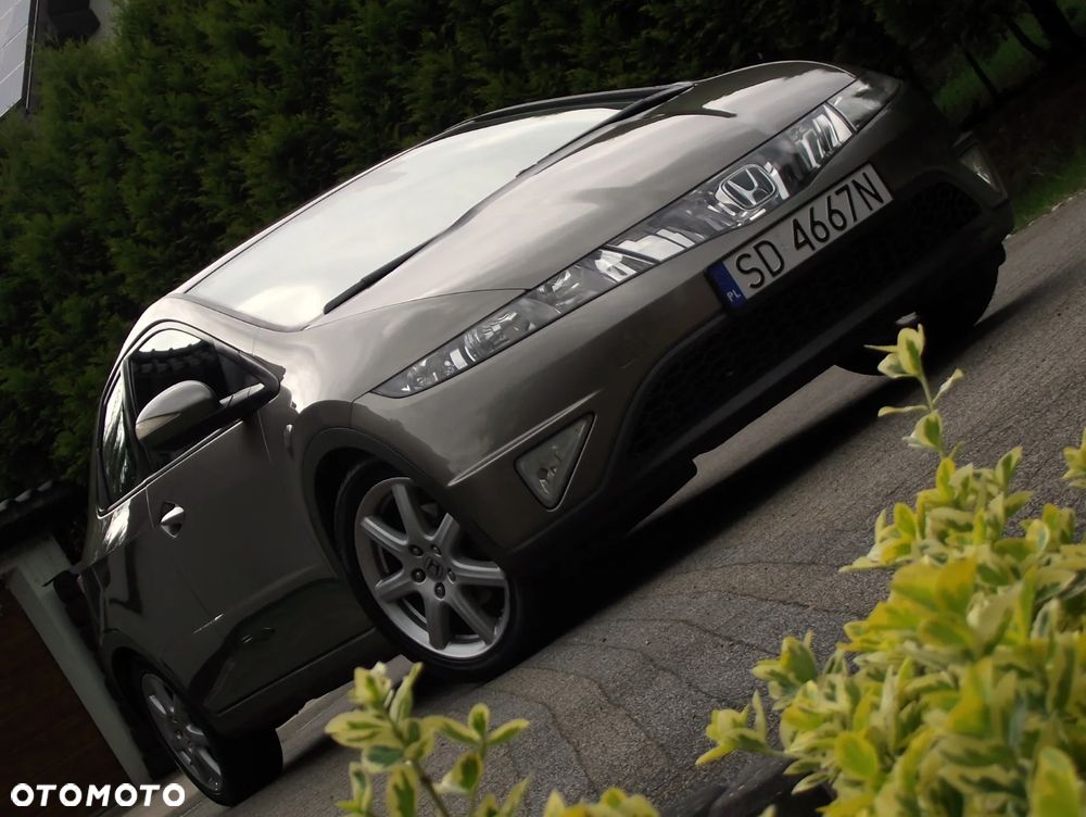 Honda Civic 1.8 Executive - 28
