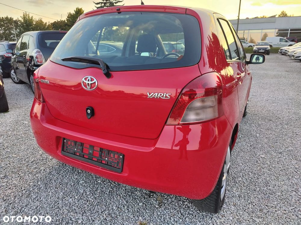 Toyota Yaris - 13