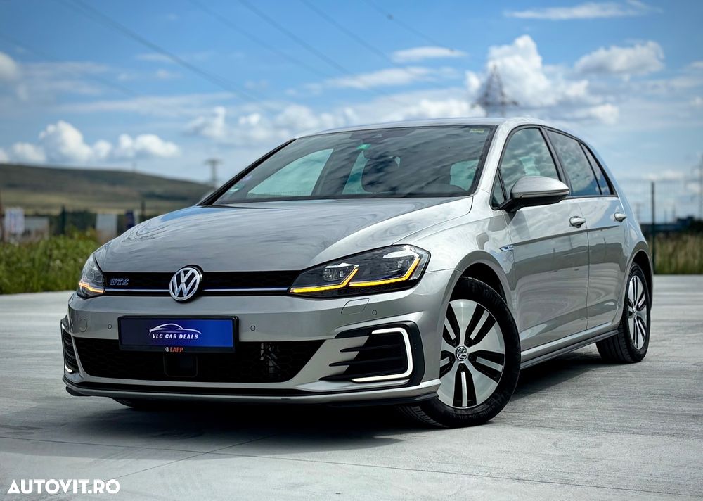 Volkswagen Golf 1.4 GTE Plug-In-Hybrid DSG - 1