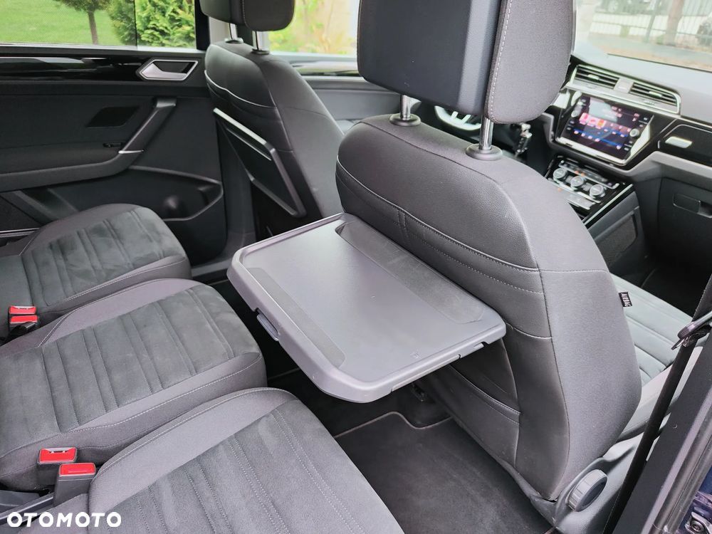 Volkswagen Touran 2.0 TDI SCR DSG Highline - 13