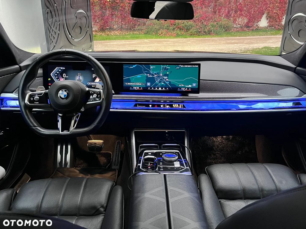 BMW Seria 7 740d xDrive mHEV sport - 27