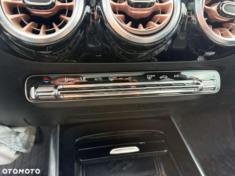 Mercedes-Benz EQA 250 66.5kWh Electric Art - 23