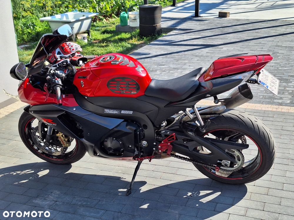 Suzuki GSX-R - 1