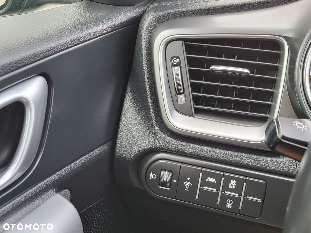 Kia XCeed 1.5 T-GDI M DCT - 25