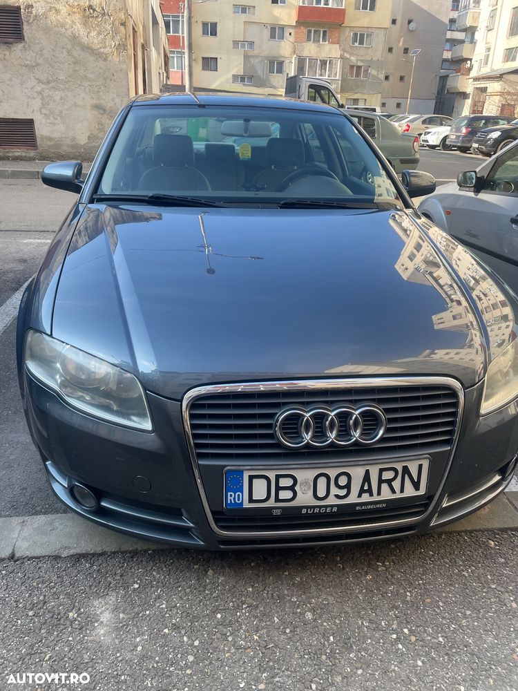 Audi A4 - 1