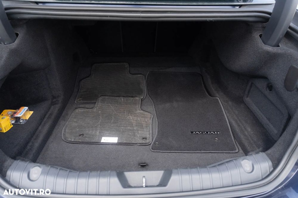 Jaguar XF E-Performance Portfolio - 34
