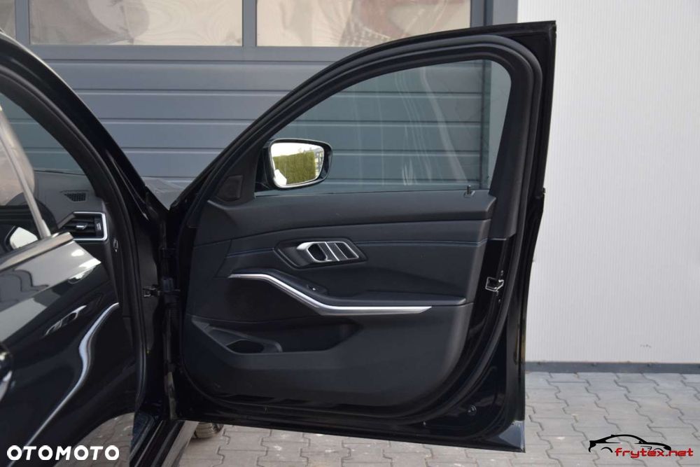 BMW Seria 3 - 26